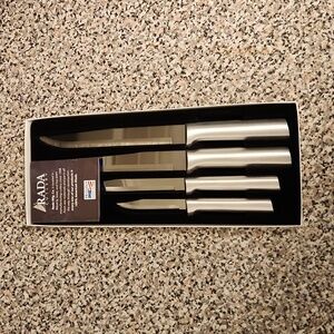 Set of 4 kitchen knives